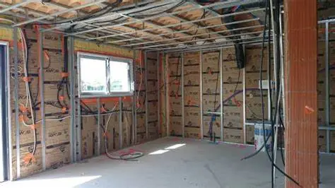 Réseaux électriques avant fermeture des cloisons